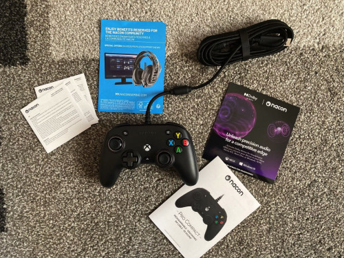 Nacon Pro Compact Controller für Xbox und PC nacon-pro-compact-controller-neXGam-08